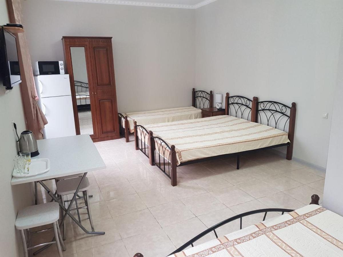 Guest House Gorny Ruchei Гагра Екстериор снимка