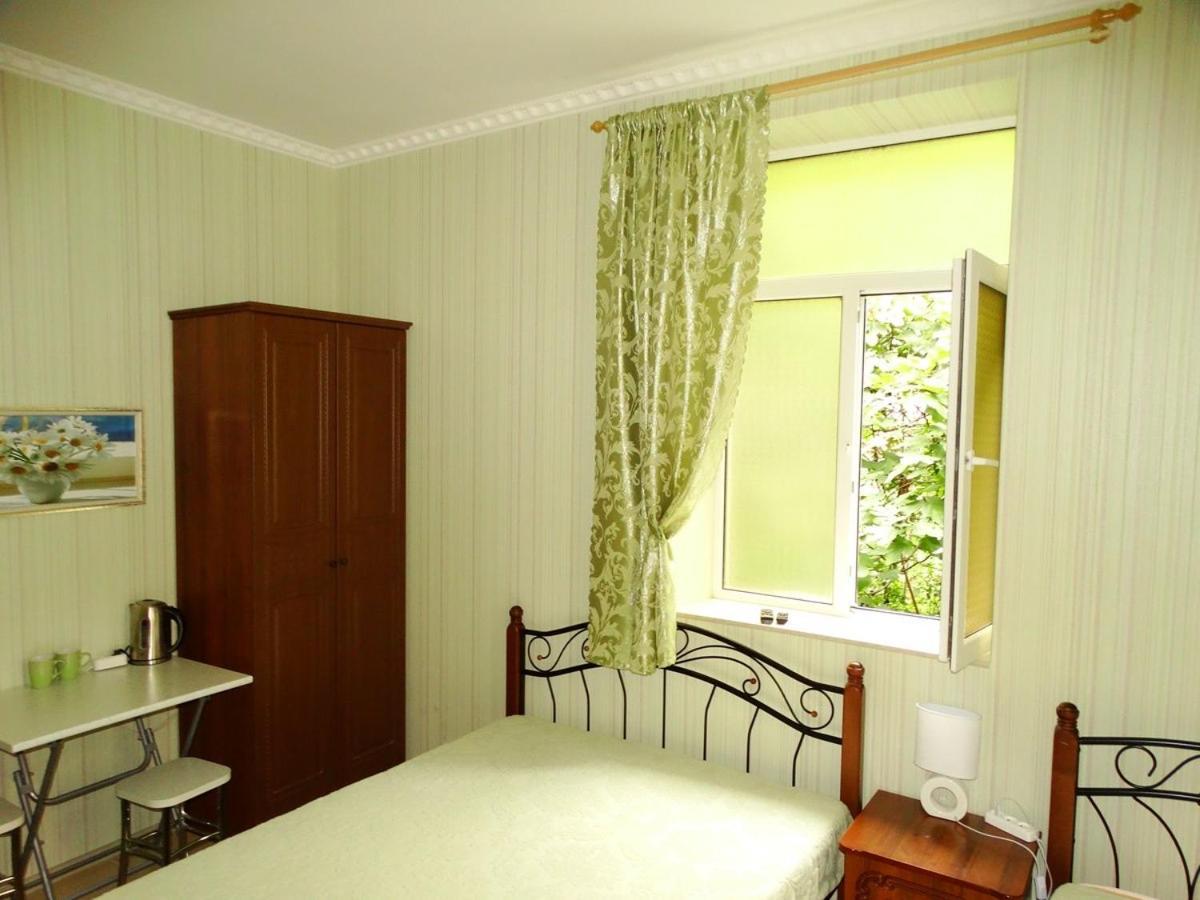 Guest House Gorny Ruchei Гагра Екстериор снимка