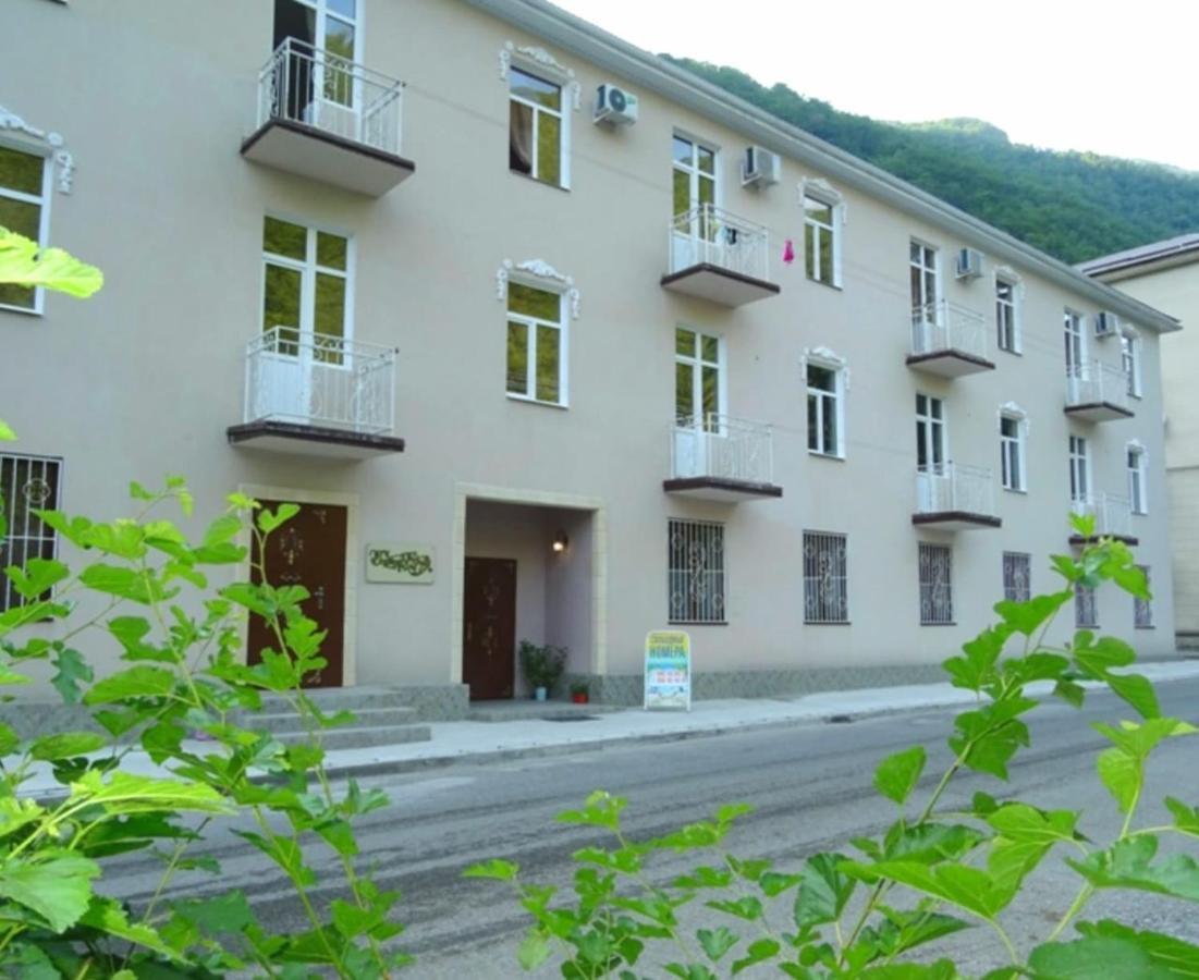 Guest House Gorny Ruchei Гагра Екстериор снимка